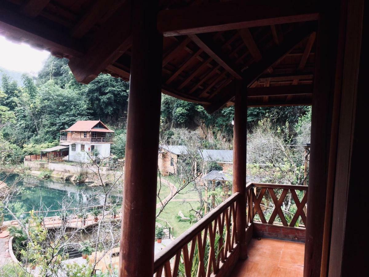 House By Lake Hotell Moc Chau Exteriör bild