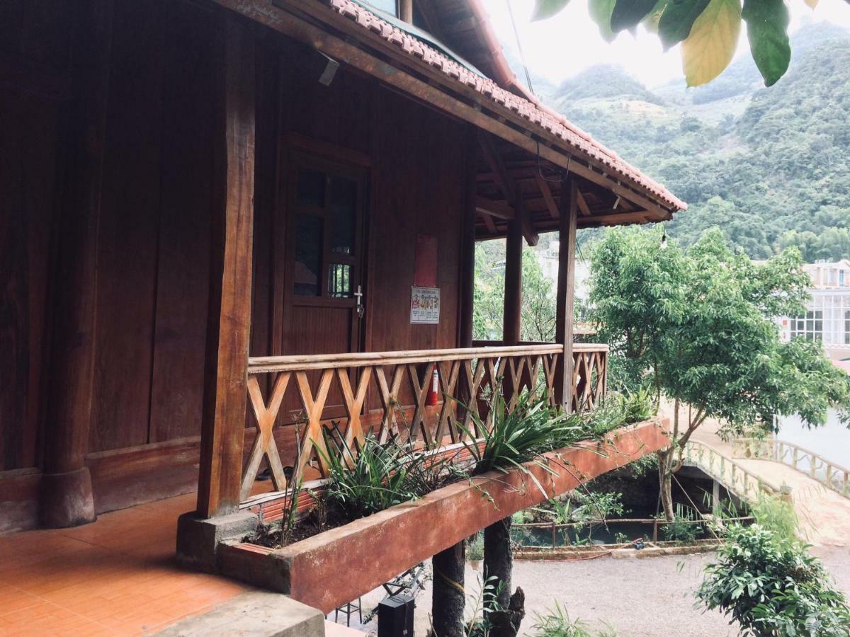 House By Lake Hotell Moc Chau Exteriör bild
